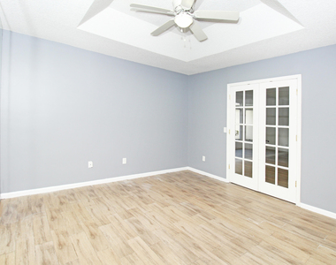 896 Rose Court - Photo Thumbnail 17