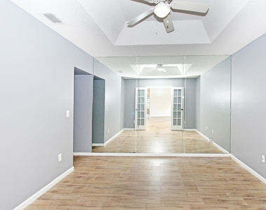 896 Rose Court - Photo Thumbnail 18