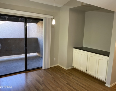 5146 E Oak Street - Photo Thumbnail 6