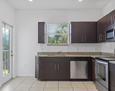105 2nd Street - Photo Thumbnail 6