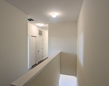 4153 Cascada Circle - Photo Thumbnail 6