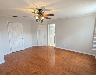 346 Timberwalk Trail - Photo Thumbnail 7