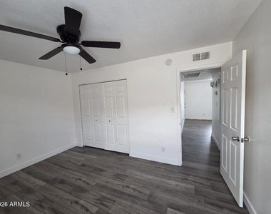 260 W 8th Avenue - Photo Thumbnail 10