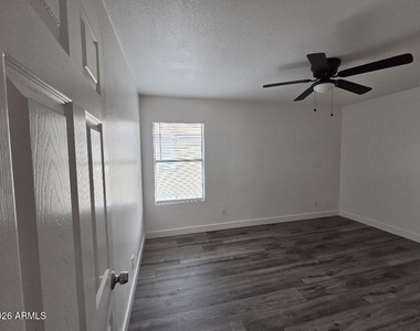 260 W 8th Avenue - Photo Thumbnail 11