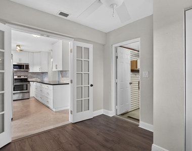 1240 Sw 3rd Terrace - Photo Thumbnail 29