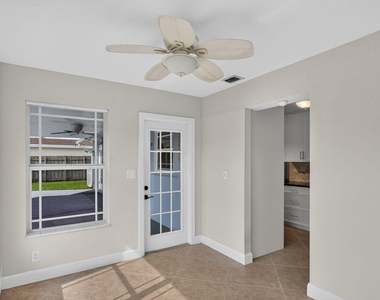 1240 Sw 3rd Terrace - Photo Thumbnail 16