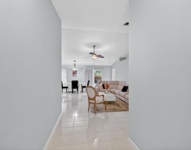 1080 Salmon Isle - Photo Thumbnail 14