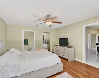 1080 Salmon Isle - Photo Thumbnail 34