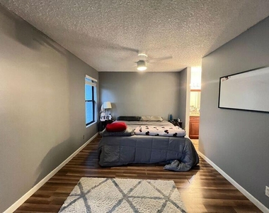 12162 Pasadena Way - Photo Thumbnail 6