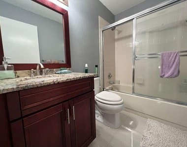 12162 Pasadena Way - Photo Thumbnail 17