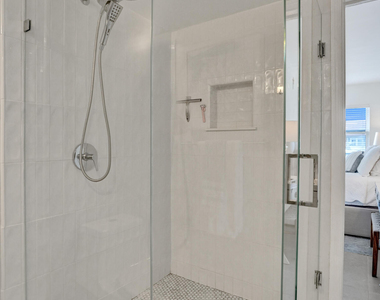 3209 Ne 36th Street - Photo Thumbnail 15