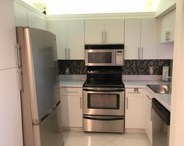 10730 Nw 14th Street - Photo Thumbnail 4