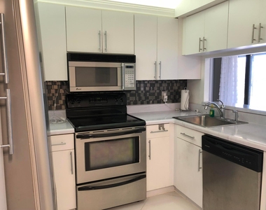 10730 Nw 14th Street - Photo Thumbnail 16