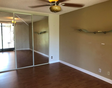 10730 Nw 14th Street - Photo Thumbnail 6