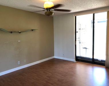 10730 Nw 14th Street - Photo Thumbnail 5