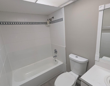 490 Nw 20th Street - Photo Thumbnail 16