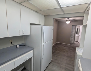 490 Nw 20th Street - Photo Thumbnail 23