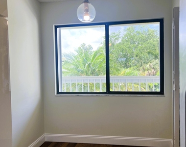 4300 Gator Trace Drive - Photo Thumbnail 6