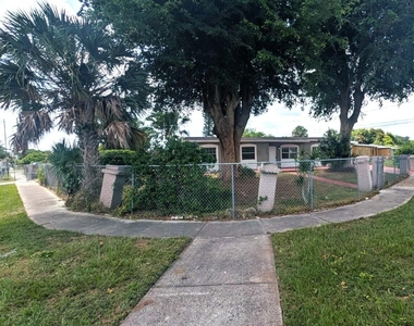 801 Nw 33rd Terrace - Photo Thumbnail 1
