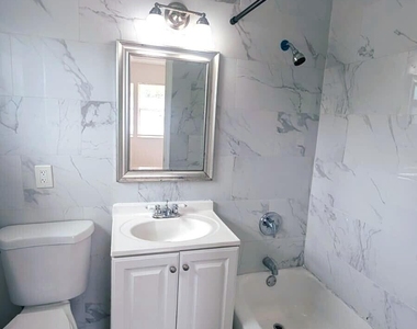 801 Nw 33rd Terrace - Photo Thumbnail 14