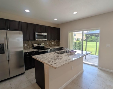 2900 Nw Treviso Circle - Photo Thumbnail 32