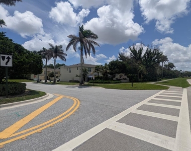 2900 Nw Treviso Circle - Photo Thumbnail 7