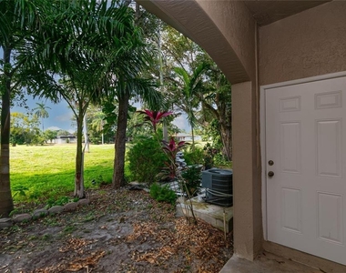 4408 Woodland Circle - Photo Thumbnail 26