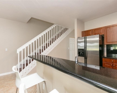 4408 Woodland Circle - Photo Thumbnail 6