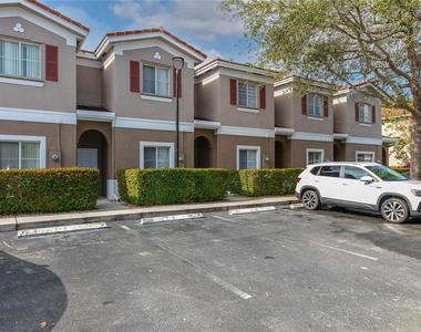 4408 Woodland Circle - Photo Thumbnail 31