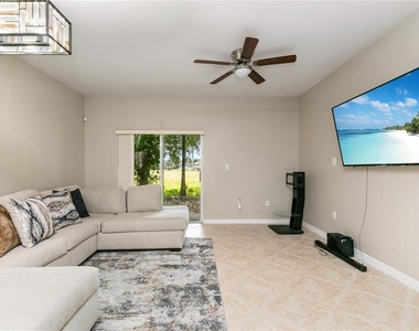 4408 Woodland Circle - Photo Thumbnail 2