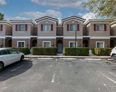4408 Woodland Circle - Photo Thumbnail 32
