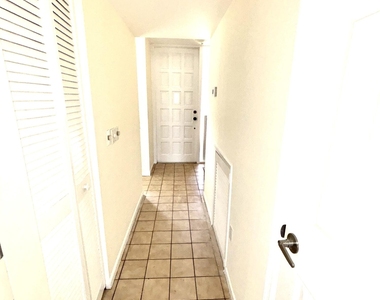 4807 Esedra Court - Photo Thumbnail 9