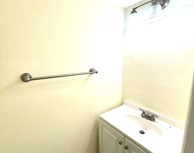 4807 Esedra Court - Photo Thumbnail 8