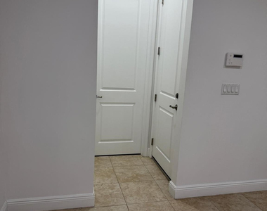 12466 Nw 17th Court - Photo Thumbnail 5