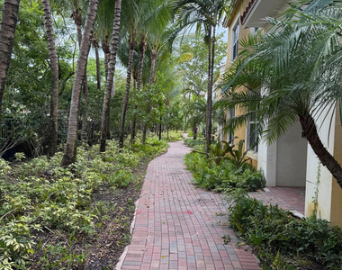 12466 Nw 17th Court - Photo Thumbnail 14