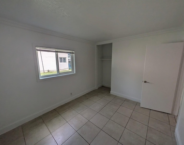 817 Lighthouse Drive - Photo Thumbnail 12