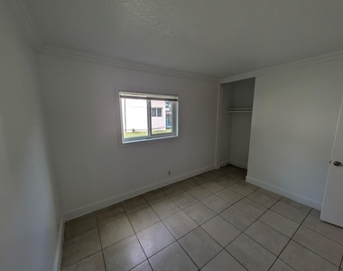 817 Lighthouse Drive - Photo Thumbnail 15