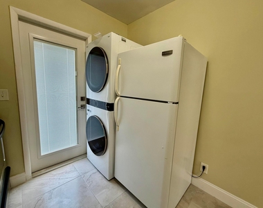 1691 W 26th Street - Photo Thumbnail 4