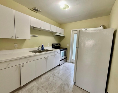 1691 W 26th Street - Photo Thumbnail 3