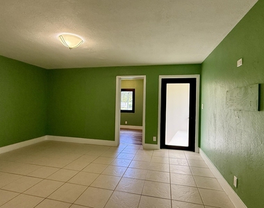 4729 Myrtle Lane - Photo Thumbnail 2