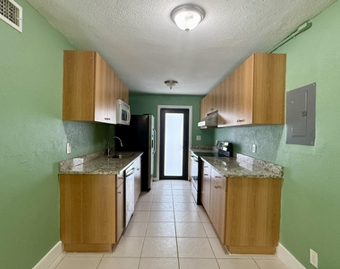 4729 Myrtle Lane - Photo Thumbnail 3