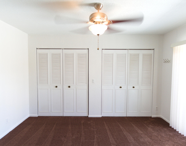 4225 Turnberry Circle - Photo Thumbnail 12