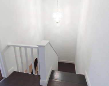 4225 Turnberry Circle - Photo Thumbnail 6