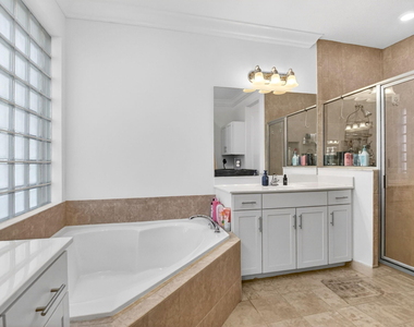 9062 Gulf Cove Drive - Photo Thumbnail 32