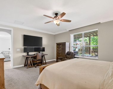 9062 Gulf Cove Drive - Photo Thumbnail 28