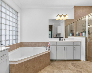9062 Gulf Cove Drive - Photo Thumbnail 33