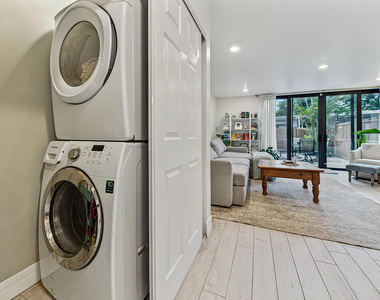 1315 Miami Road - Photo Thumbnail 16