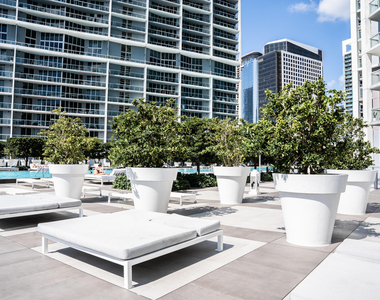465 Brickell Avenue - Photo Thumbnail 39