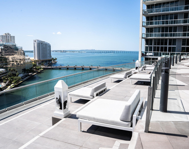 465 Brickell Avenue - Photo Thumbnail 41