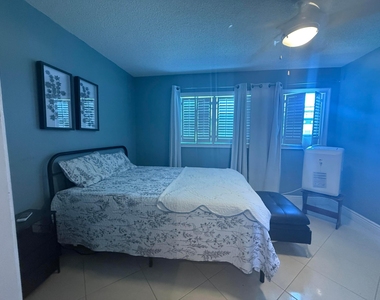 3406 Nw 49th Avenue - Photo Thumbnail 6